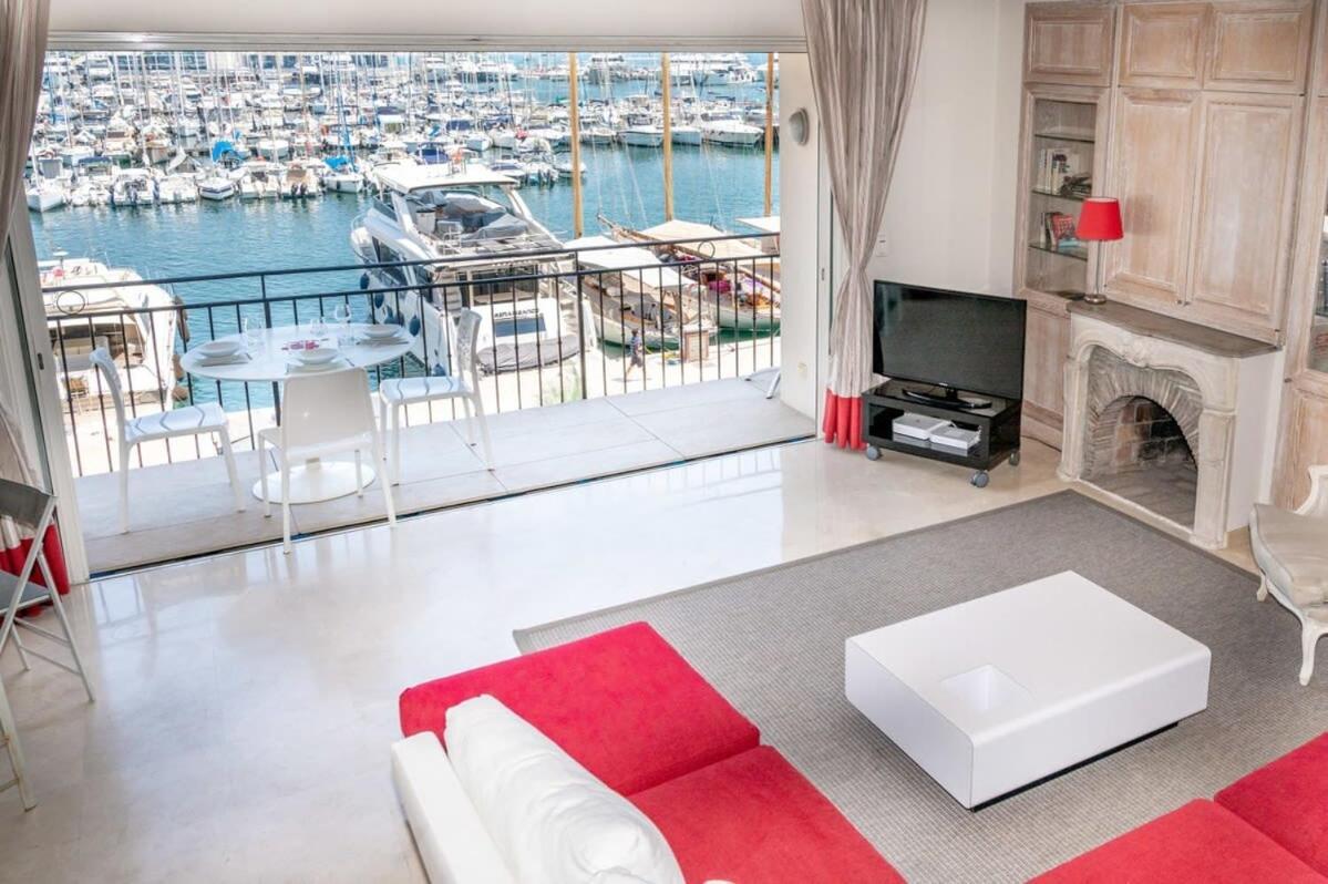 C096-apt Overlooking The Old Port The View Is Magical * Cannes